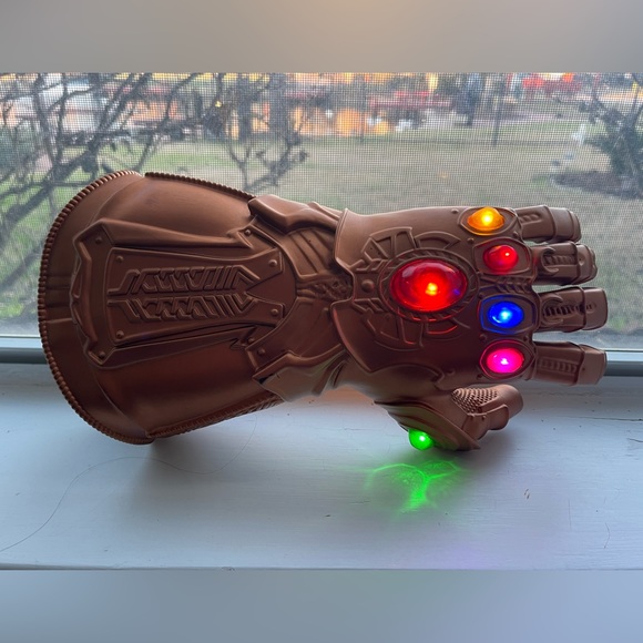 Thanos Infinity Gauntlet Light Gloves Cosplay War Marvel Avengers Adult Size - Picture 4 of 16